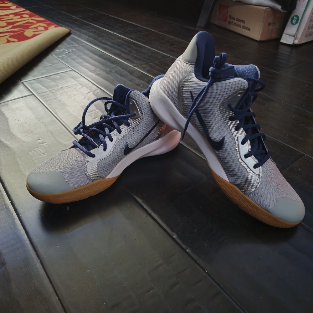 Nike Precision 3 Basketball Shoes - NEW